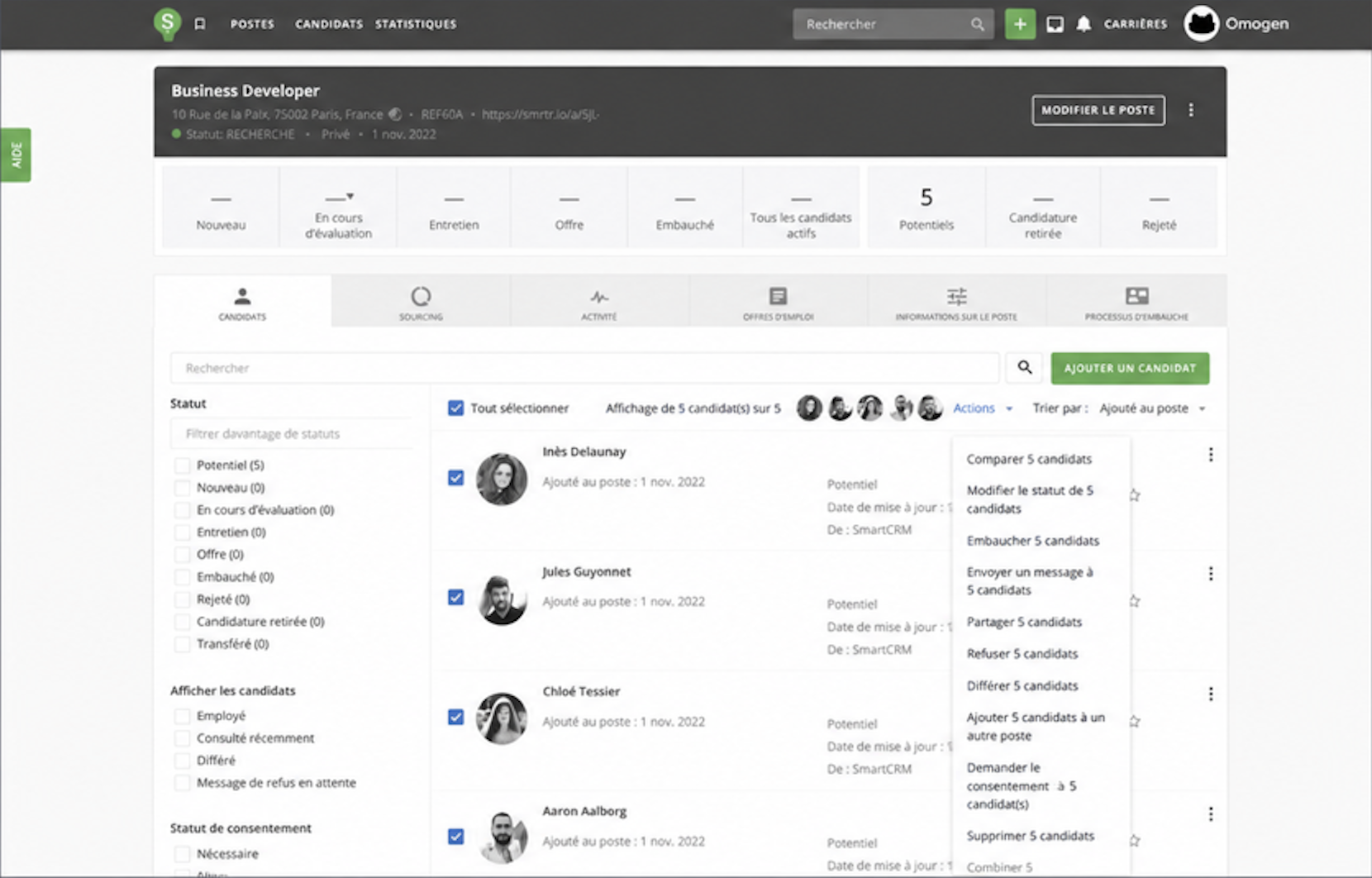 Liste de candidats SmartRecruiters — sélection multiple et menu Actions ouvert sur "Modifier le statut de 5 candidats"